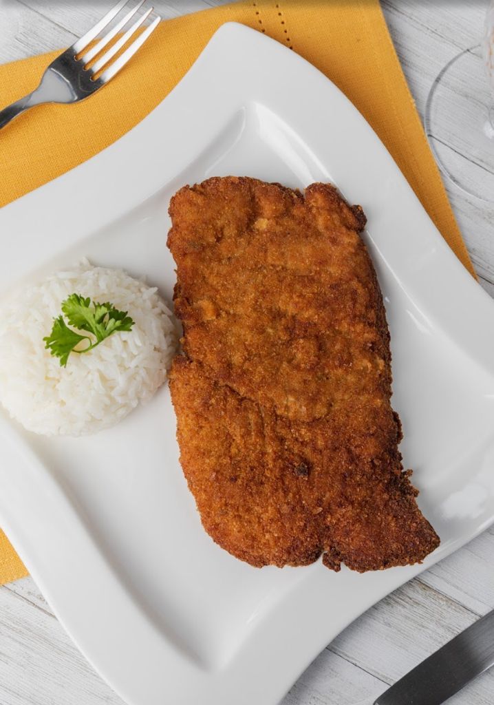 Chicken Milanese (Milanesas de pollo)